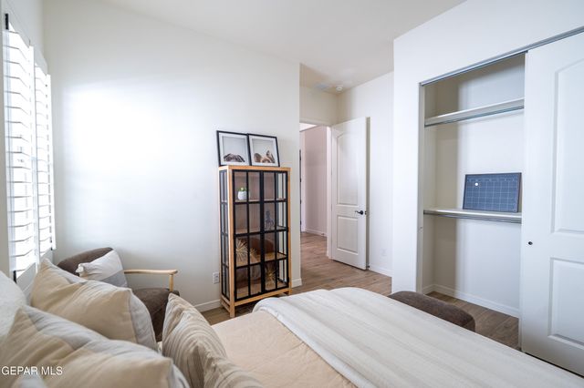 524 PASEO SIMPLE, El Paso, TX 79928