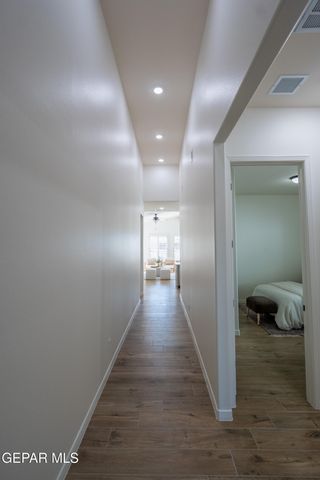 524 PASEO SIMPLE, El Paso, TX 79928