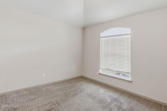 824 Whitebrush Drive, Socorro, TX 79927