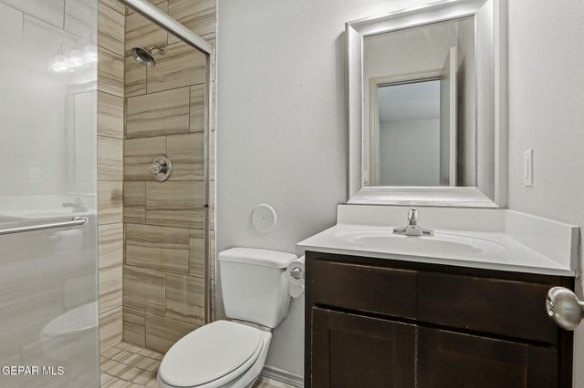 824 Whitebrush Drive, Socorro, TX 79927