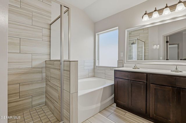 824 Whitebrush Drive, Socorro, TX 79927