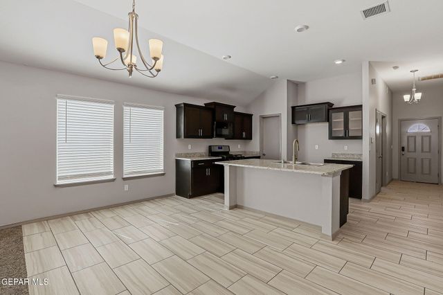 824 Whitebrush Drive, Socorro, TX 79927