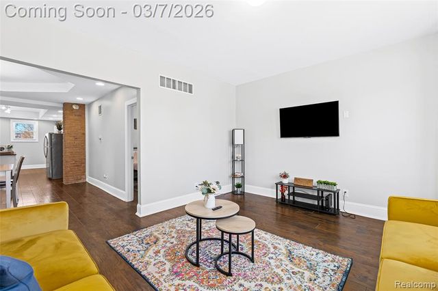 2179 Sheridan Street, Detroit, MI 48214