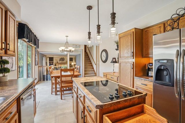 6357 Grossepark Road, Sun Prairie, WI 53590