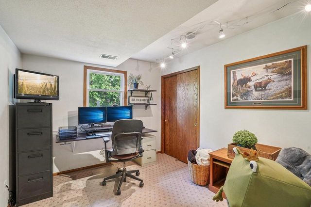 6357 Grossepark Road, Sun Prairie, WI 53590