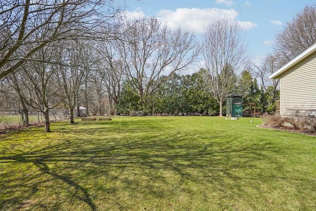 6357 Grossepark Road, Sun Prairie, WI 53590