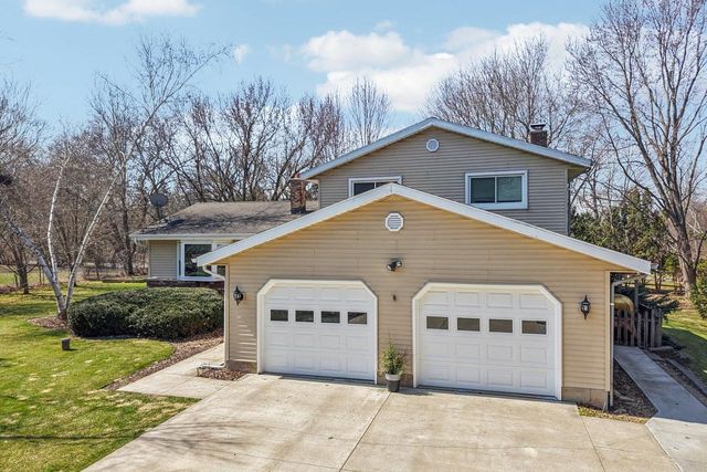 6357 Grossepark Road, Sun Prairie, WI 53590
