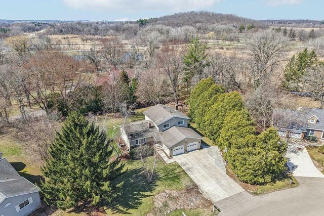 6357 Grossepark Road, Sun Prairie, WI 53590