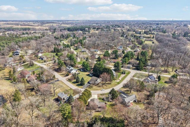 6357 Grossepark Road, Sun Prairie, WI 53590