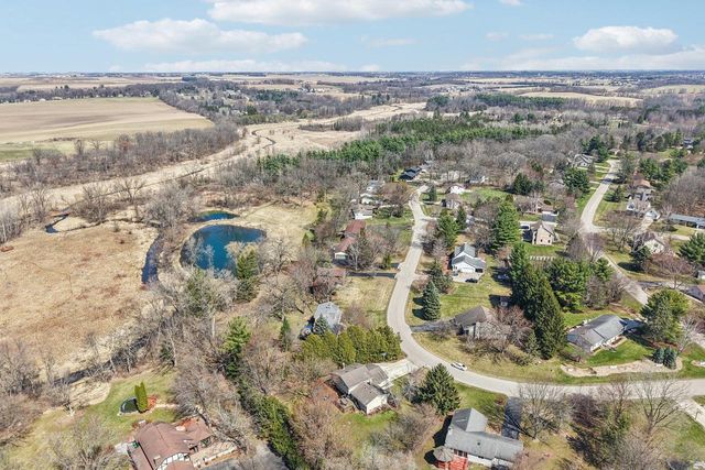 6357 Grossepark Road, Sun Prairie, WI 53590