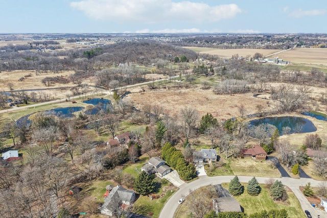 6357 Grossepark Road, Sun Prairie, WI 53590