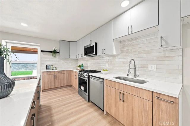 633 Dorothy, Fullerton, CA 92831
