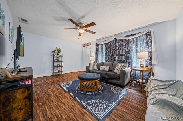 9205 E POINT O WOODS Drive, Inverness, FL 34453