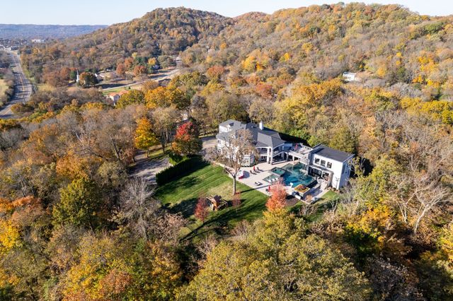 813 Deercrossing, Nashville, TN 37220