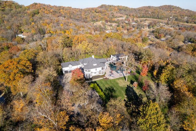 813 Deercrossing, Nashville, TN 37220