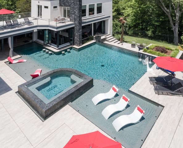 813 Deercrossing, Nashville, TN 37220