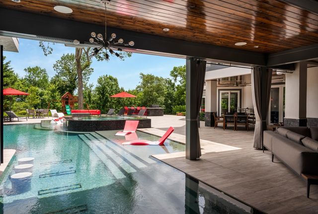 813 Deercrossing, Nashville, TN 37220