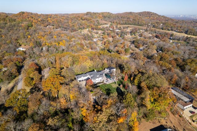 813 Deercrossing, Nashville, TN 37220