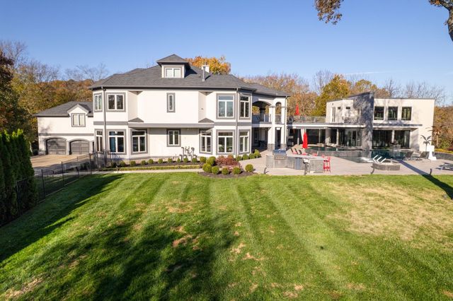 813 Deercrossing, Nashville, TN 37220