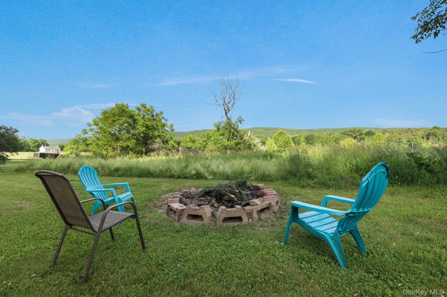 9 Evan Road, Dover Plains, NY 12522