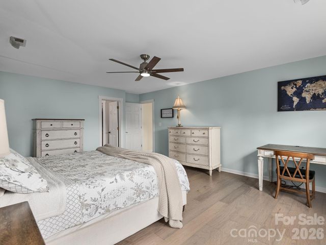 288 Walnut Crest Road, Fletcher, NC 28732