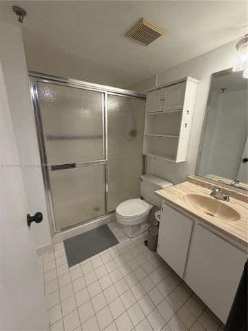 896 N Federal Hwy 326, Lantana, FL 33462