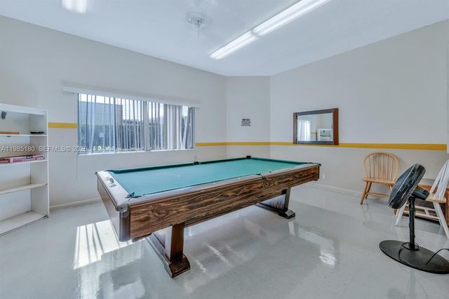 896 N Federal Hwy 326, Lantana, FL 33462
