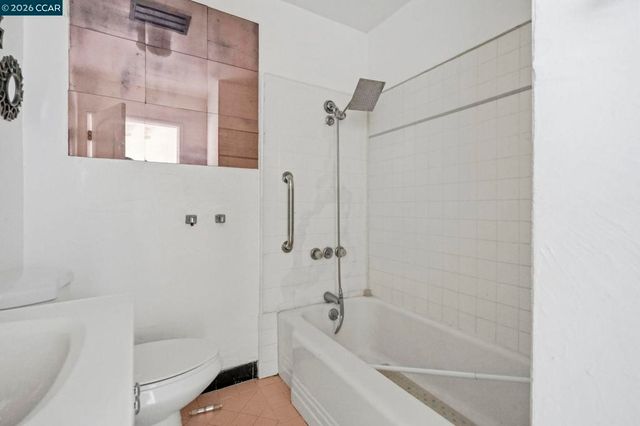 3008 Center Avenue, Richmond, CA 94804