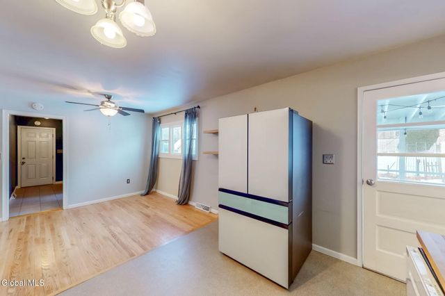 26 Birchwood Drive, Halfmoon, NY 12065