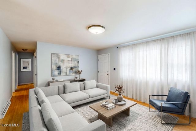 26 Birchwood Drive, Halfmoon, NY 12065