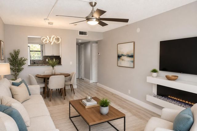 4640 W Lucerne Lakes Blvd W W 205, Lake Worth, FL 33467