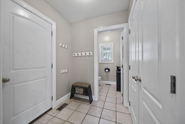 928 Old Nursery Trail, Troy, OH 45373