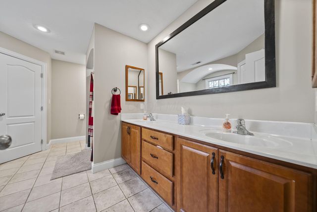 928 Old Nursery Trail, Troy, OH 45373