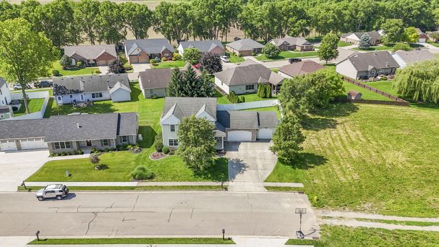928 Old Nursery Trail, Troy, OH 45373