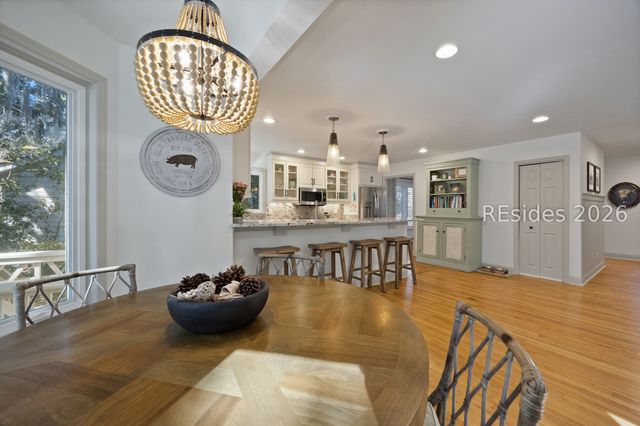 11 Wax Myrtle Ct, Hilton Head Island, SC 29926