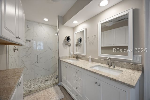 11 Wax Myrtle Ct, Hilton Head Island, SC 29926