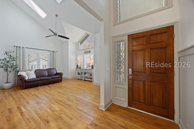 11 Wax Myrtle Ct, Hilton Head Island, SC 29926