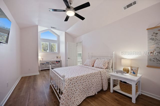 11 Wax Myrtle Ct, Hilton Head Island, SC 29926