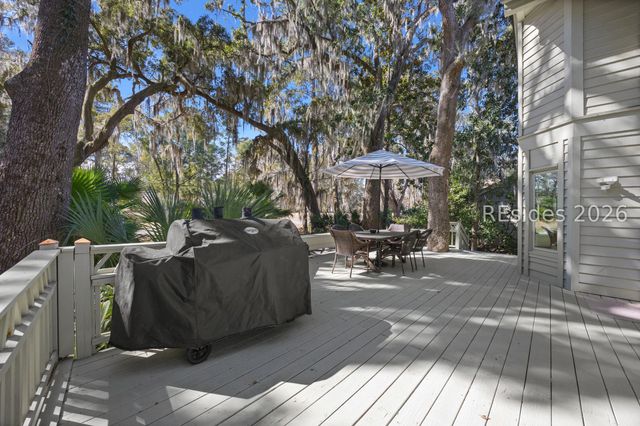 11 Wax Myrtle Ct, Hilton Head Island, SC 29926