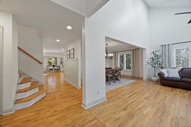 11 Wax Myrtle Ct, Hilton Head Island, SC 29926