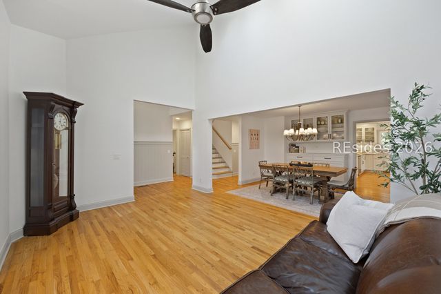 11 Wax Myrtle Ct, Hilton Head Island, SC 29926