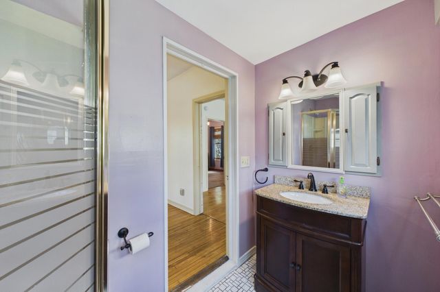 1152 Ross Avenue, Saint Paul, MN 55106