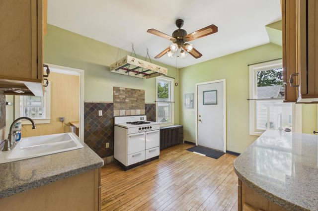 1152 Ross Avenue, Saint Paul, MN 55106