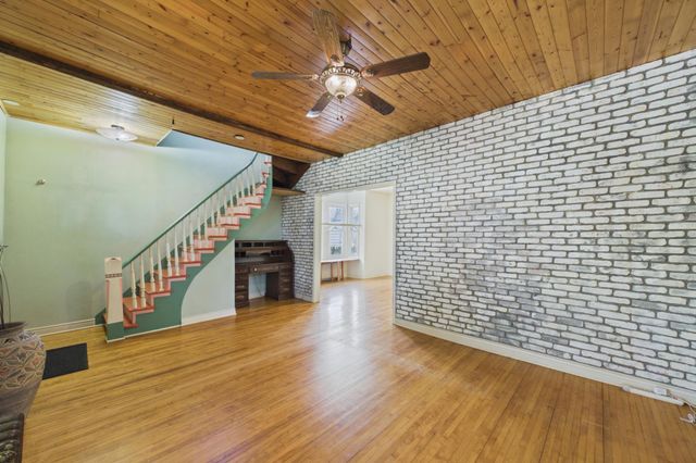 1152 Ross Avenue, Saint Paul, MN 55106