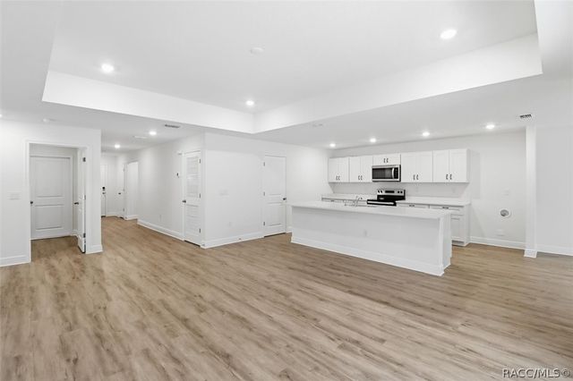 1390 W Kenmore Drive, Dunnellon, FL 34434