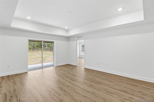 1390 W Kenmore Drive, Dunnellon, FL 34434