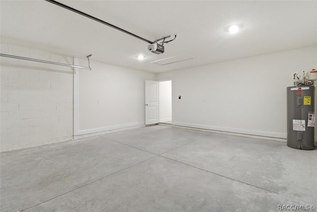1390 W Kenmore Drive, Dunnellon, FL 34434