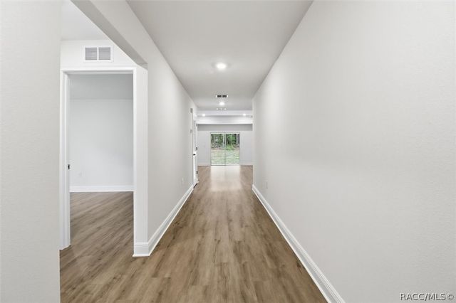 1390 W Kenmore Drive, Dunnellon, FL 34434