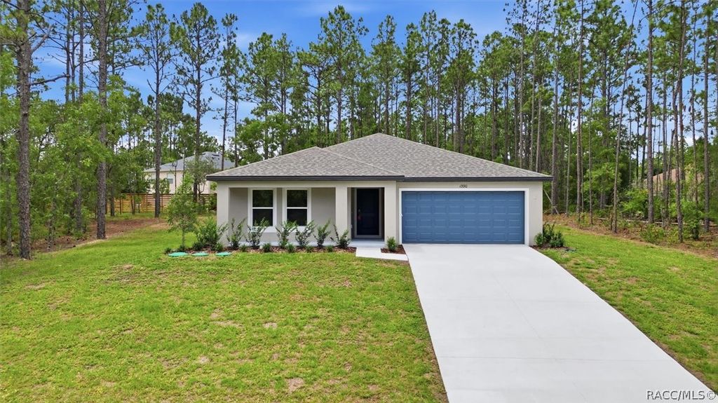 1390 W Kenmore Drive, Dunnellon, FL 34434
