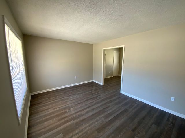 4301 UNIVERSITY ST, Memphis, TN 38127